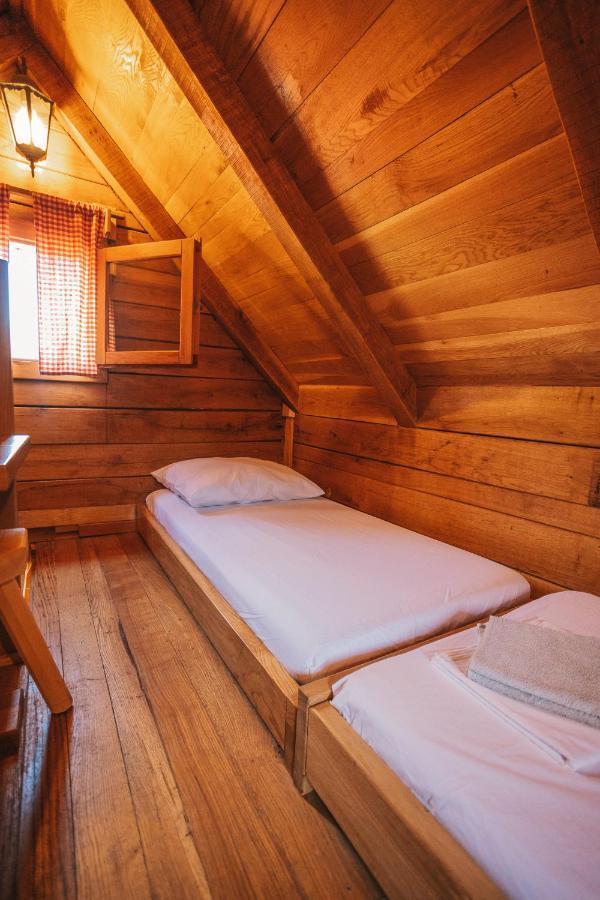 River huts Zrmanja Obrovac Exterior foto