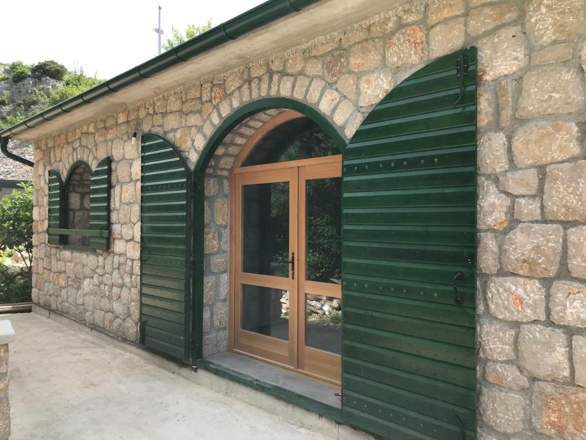 River huts Zrmanja Obrovac Exterior foto